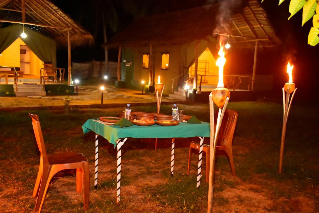 Jungle View River Camping Udawalawe Exterior foto